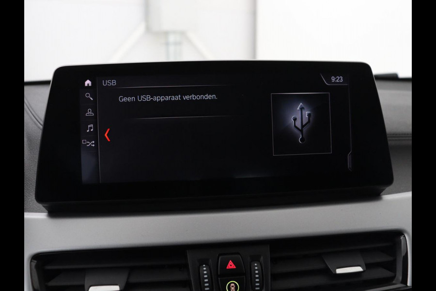 BMW X2 xDrive25e High Executive | Head-Up | Leder | Sportstoelen | Stoelverwarming | Park Assist | Navigatie | Full LED | Climate control | Bluetooth | Cruise control | Individual Storm Bay Metallic