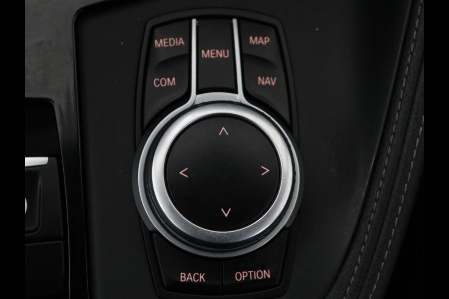 BMW X2 xDrive25e High Executive | Head-Up | Leder | Sportstoelen | Stoelverwarming | Park Assist | Navigatie | Full LED | Climate control | Bluetooth | Cruise control | Individual Storm Bay Metallic