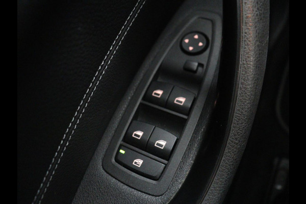 BMW X2 xDrive25e High Executive | Head-Up | Leder | Sportstoelen | Stoelverwarming | Park Assist | Navigatie | Full LED | Climate control | Bluetooth | Cruise control | Individual Storm Bay Metallic