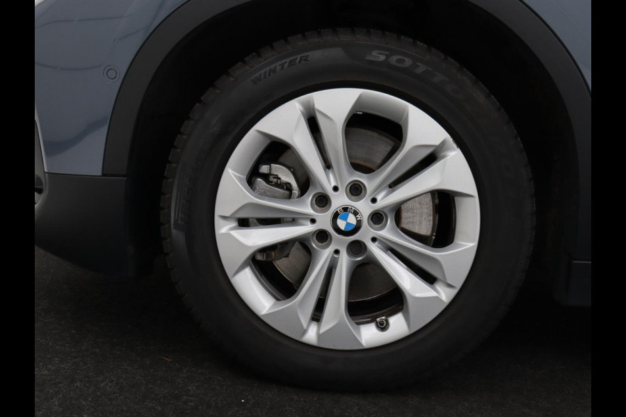 BMW X2 xDrive25e High Executive | Head-Up | Leder | Sportstoelen | Stoelverwarming | Park Assist | Navigatie | Full LED | Climate control | Bluetooth | Cruise control | Individual Storm Bay Metallic