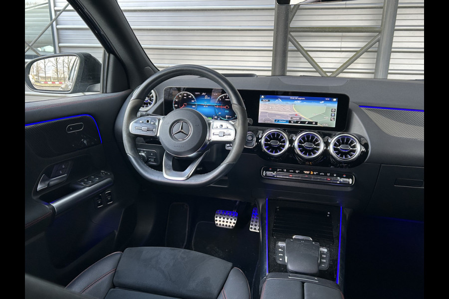 Mercedes-Benz GLA 250e AMG // Distronic // Headup // 360 Camera // MultiBeam // Keyless // 20" // Advanced Audio // Carplay