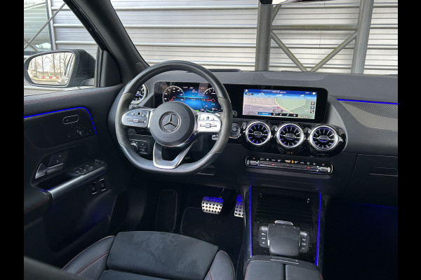 Mercedes-Benz GLA 250e AMG // Distronic // Headup // 360 Camera // MultiBeam // Keyless // 20" // Advanced Audio // Carplay