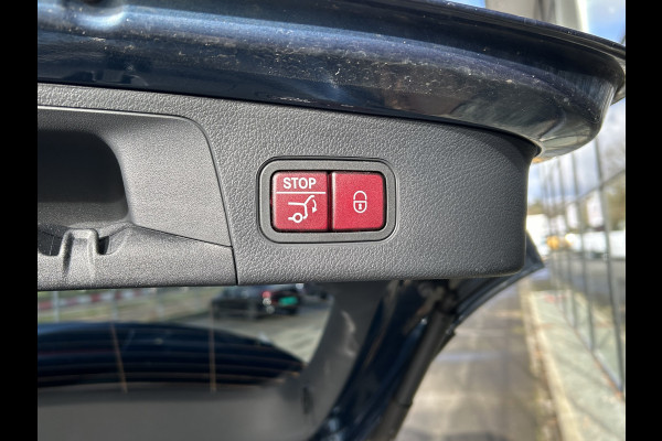 Mercedes-Benz GLA 250e AMG // Distronic // Headup // 360 Camera // MultiBeam // Keyless // 20" // Advanced Audio // Carplay