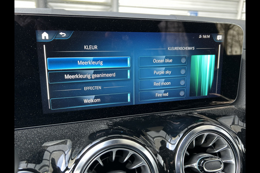 Mercedes-Benz GLA 250e AMG // Distronic // Headup // 360 Camera // MultiBeam // Keyless // 20" // Advanced Audio // Carplay