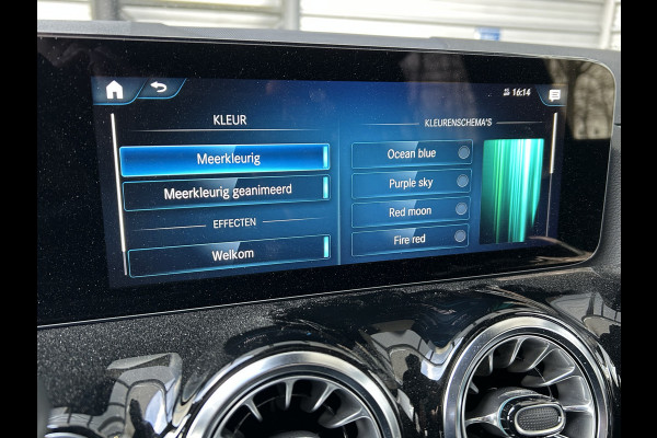 Mercedes-Benz GLA 250e AMG // Distronic // Headup // 360 Camera // MultiBeam // Keyless // 20" // Advanced Audio // Carplay