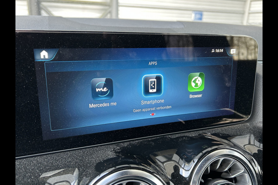 Mercedes-Benz GLA 250e AMG // Distronic // Headup // 360 Camera // MultiBeam // Keyless // 20" // Advanced Audio // Carplay