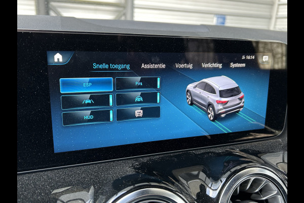 Mercedes-Benz GLA 250e AMG // Distronic // Headup // 360 Camera // MultiBeam // Keyless // 20" // Advanced Audio // Carplay