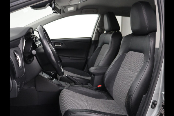 Toyota Auris 1.8 Hybrid Executive | 1e eigenaar | Stoelverwarming | Camera | Keyless | Navigatie | Climate control | Cruise control | Parkeerhulp | Bluetooth