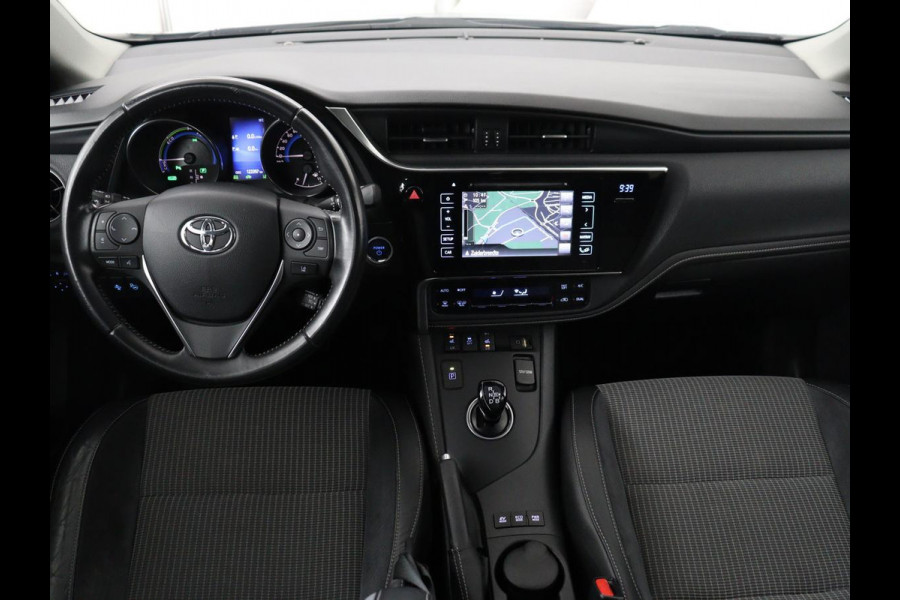Toyota Auris 1.8 Hybrid Executive | 1e eigenaar | Stoelverwarming | Camera | Keyless | Navigatie | Climate control | Cruise control | Parkeerhulp | Bluetooth