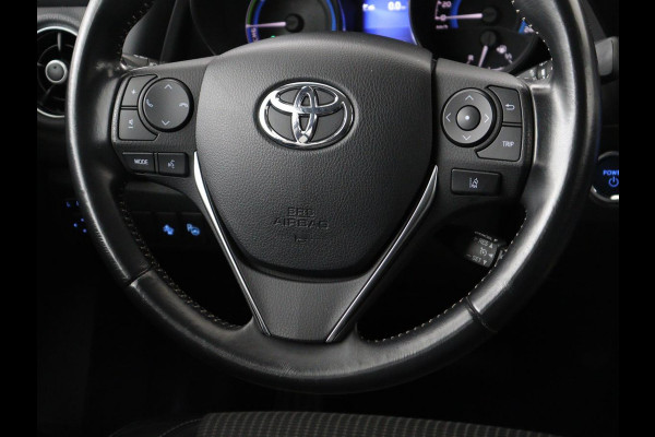 Toyota Auris 1.8 Hybrid Executive | 1e eigenaar | Stoelverwarming | Camera | Keyless | Navigatie | Climate control | Cruise control | Parkeerhulp | Bluetooth