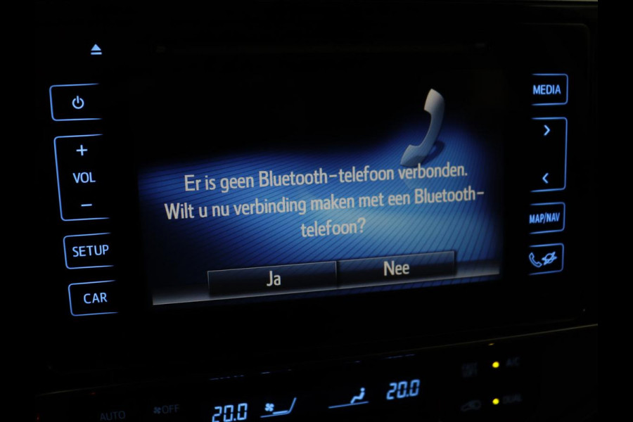 Toyota Auris 1.8 Hybrid Executive | 1e eigenaar | Stoelverwarming | Camera | Keyless | Navigatie | Climate control | Cruise control | Parkeerhulp | Bluetooth