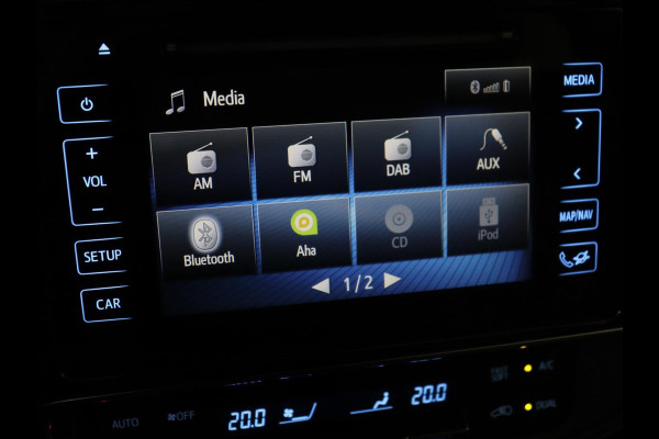 Toyota Auris 1.8 Hybrid Executive | 1e eigenaar | Stoelverwarming | Camera | Keyless | Navigatie | Climate control | Cruise control | Parkeerhulp | Bluetooth