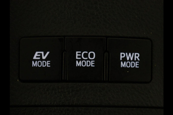 Toyota Auris 1.8 Hybrid Executive | 1e eigenaar | Stoelverwarming | Camera | Keyless | Navigatie | Climate control | Cruise control | Parkeerhulp | Bluetooth