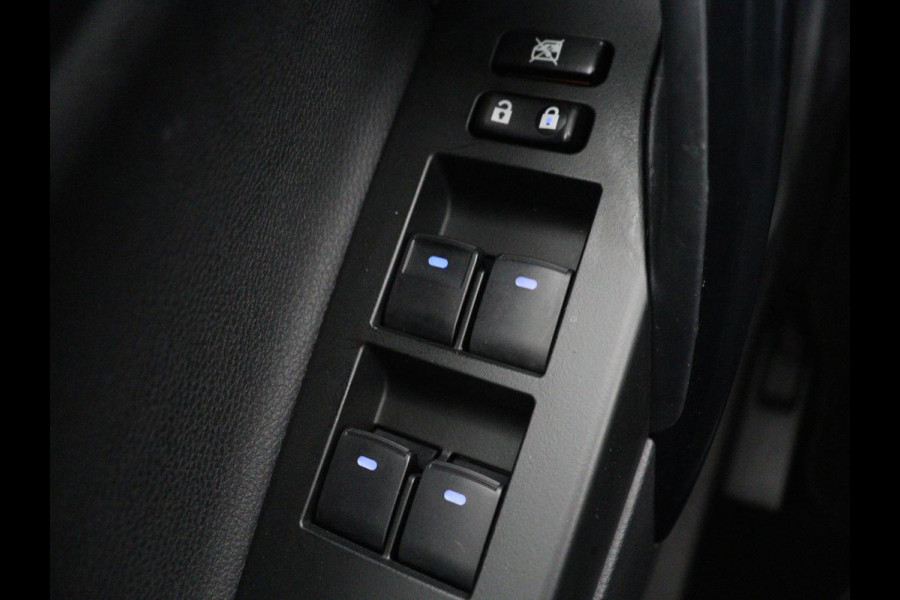 Toyota Auris 1.8 Hybrid Executive | 1e eigenaar | Stoelverwarming | Camera | Keyless | Navigatie | Climate control | Cruise control | Parkeerhulp | Bluetooth