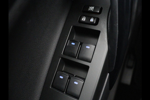 Toyota Auris 1.8 Hybrid Executive | 1e eigenaar | Stoelverwarming | Camera | Keyless | Navigatie | Climate control | Cruise control | Parkeerhulp | Bluetooth