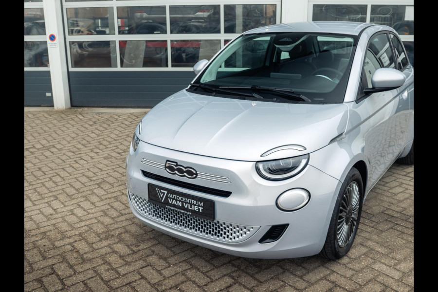Fiat 500 Hybrid Torino Launch Edition | Clima | Carplay | PDC | Priv Glass | Celestial Blue