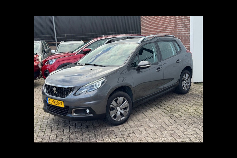 Peugeot 2008 1.2 Blue Lion - Trekhaak - Panorama dak - NAP