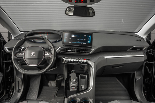 Peugeot 5008 1.2 PureTech Allure Pack CarPlay Camera Stoelverw 18"