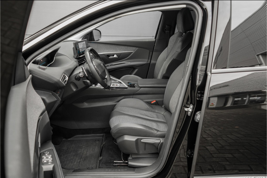 Peugeot 5008 1.2 PureTech Allure Pack CarPlay Camera Stoelverw 18"