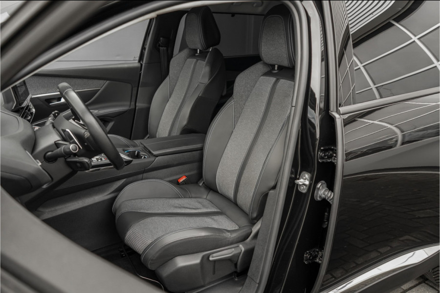 Peugeot 5008 1.2 PureTech Allure Pack CarPlay Camera Stoelverw 18"