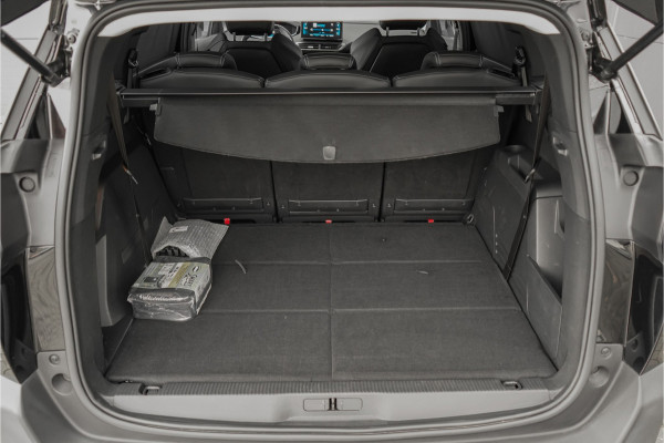 Peugeot 5008 1.2 PureTech Allure Pack CarPlay Camera Stoelverw 18"