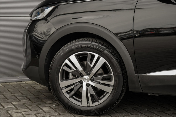 Peugeot 5008 1.2 PureTech Allure Pack CarPlay Camera Stoelverw 18"