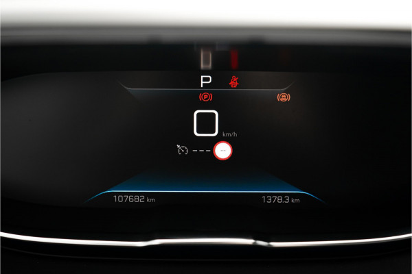Peugeot 5008 1.2 PureTech Allure Pack CarPlay Camera Stoelverw 18"