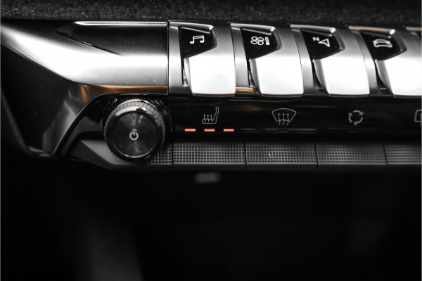 Peugeot 5008 1.2 PureTech Allure Pack CarPlay Camera Stoelverw 18"