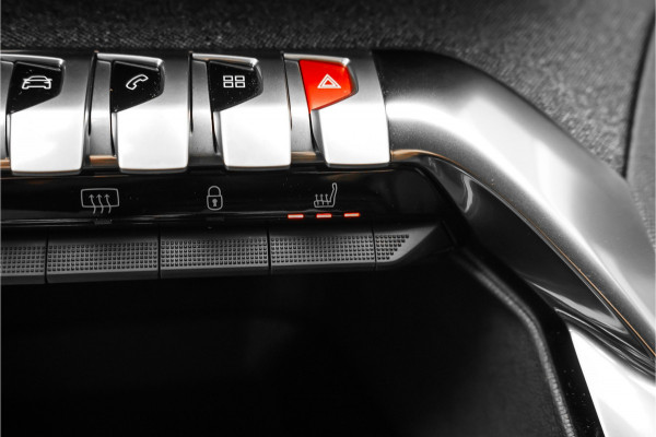 Peugeot 5008 1.2 PureTech Allure Pack CarPlay Camera Stoelverw 18"