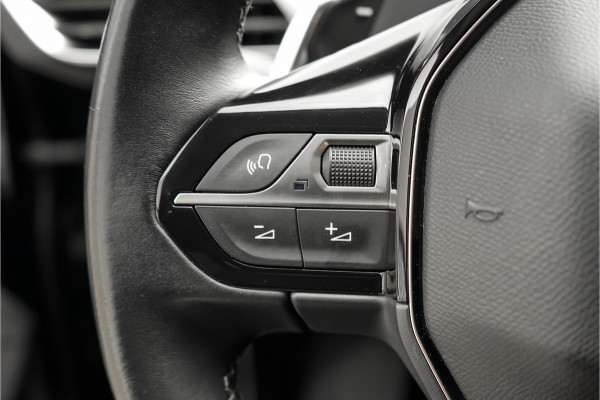 Peugeot 5008 1.2 PureTech Allure Pack CarPlay Camera Stoelverw 18"