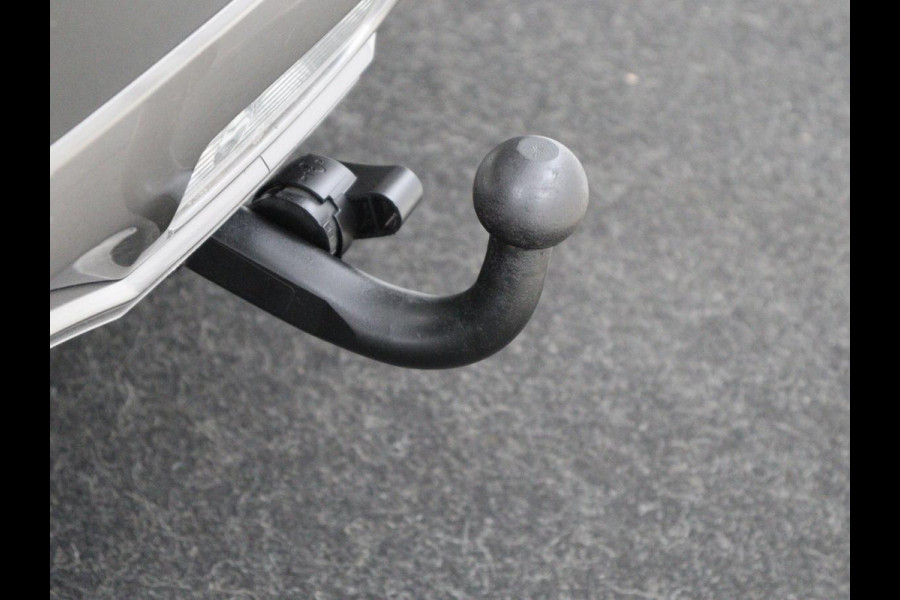 Suzuki Vitara 1.4 Boosterjet Select Smart Hybrid | Stoelverwarming | Trekhaak | Adaptive cruise | Carplay | Camera | Full LED | Navigatie | Climate control | Parkeerhulp