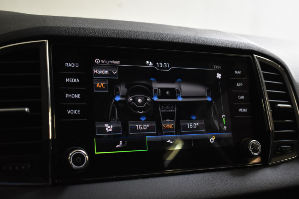 Škoda Karoq 1.5 TSI 150PK ACT BUSINESS EDITION PLUS CAMERA/NAVI/TREKHAAK