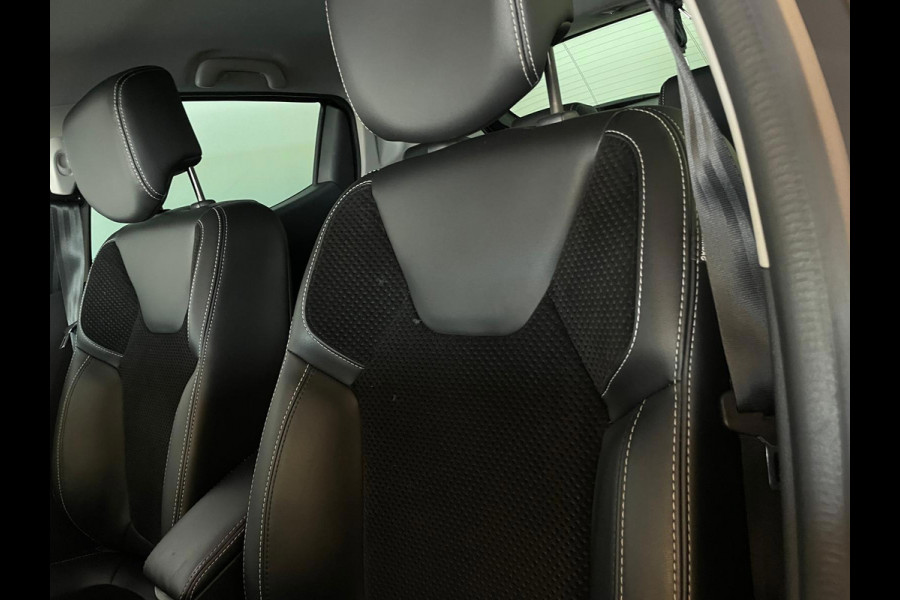 Renault Clio 0.9 TCe Intens AIRCO CLIMA NAVI CRUISE LED HALF LEER PRIVACY GLAS VELGEN NIEUWSTAAT