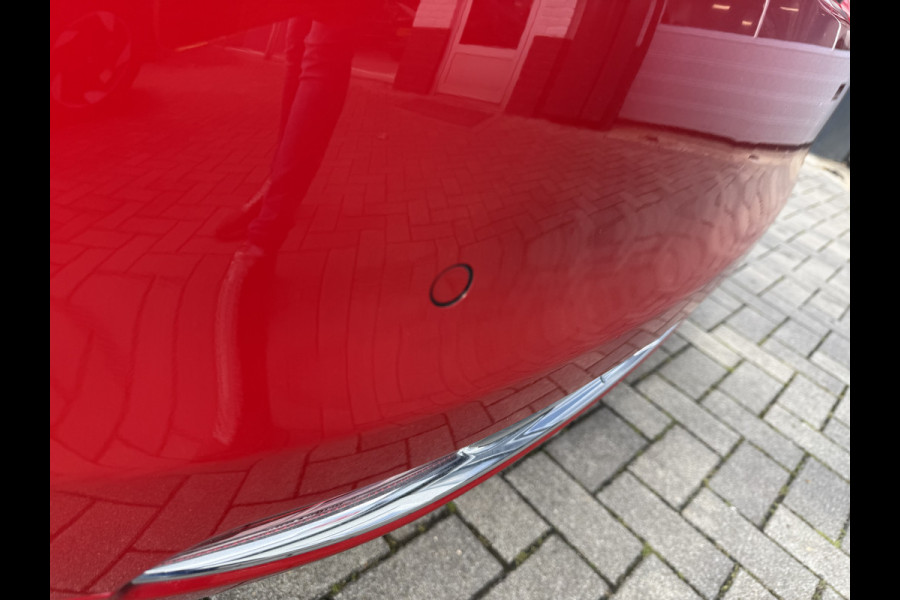 Fiat 500C RED Dolcevita 1.0 Hybrid Cabrio