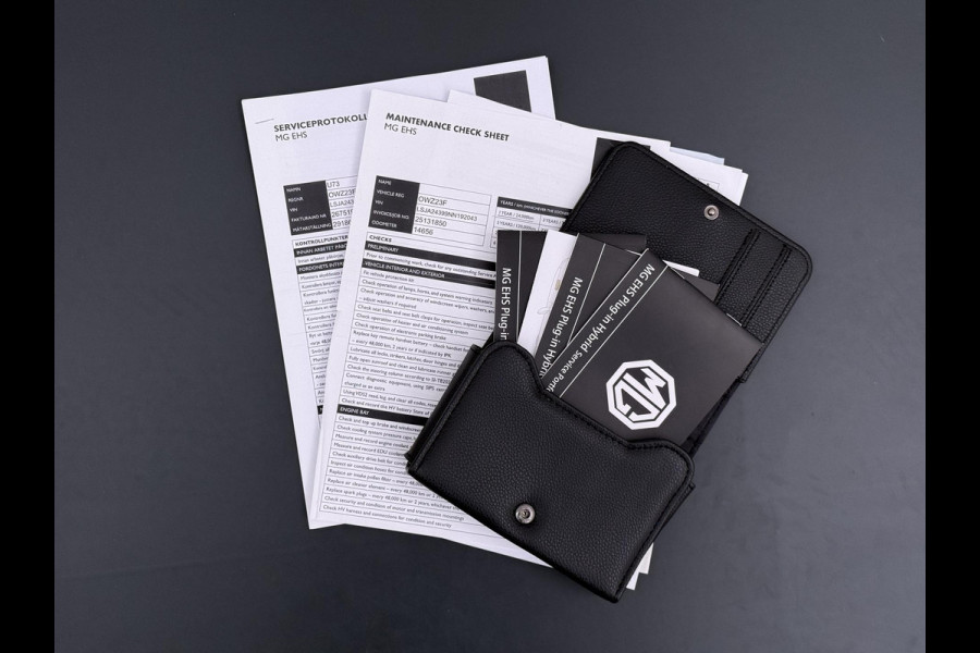 MG EHS 1.5 TGDI Luxury | MEGA COMPLEET!! | PHEV | MEGA COMPLEET! | COMPLETE HISTORIE AANWEZIG | FABRIEKS GARANTIE TM 09-2030| 52km WLTP ELECTR RIJBEREIK, TOTAAL RIJBEREIK TOT 1.000km!