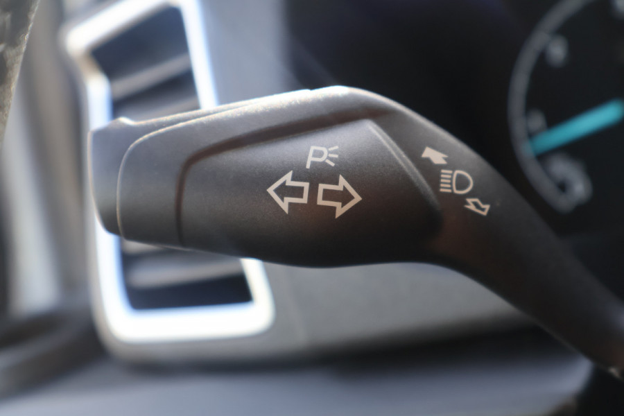 Ford Transit Custom 2.0 TDCI 130pk L1 H1 Limited Automaat