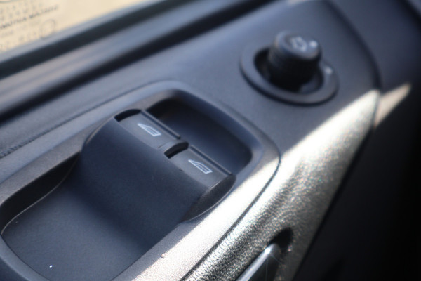 Ford Transit Custom 2.0 TDCI 130pk L1 H1 Limited Automaat