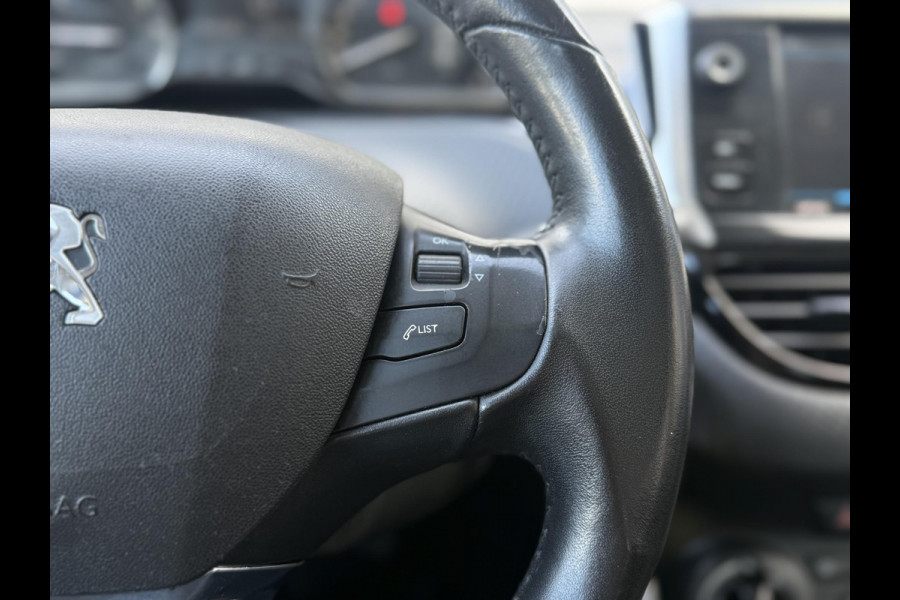 Peugeot 2008 1.2 PureTech Blue Lion Navi|Trekhaak|D-riem v.v. in 2023|Carplay|Cruise|PDC|N.A.P|APK tot 11-2026