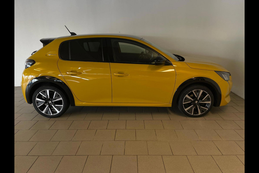Peugeot 208 1.2 PureTech GT-Line 100PK AUTOMAAT AIRCO CLIMA NAVI CRUISE APPLE CARPLAY LED VELGEN 1STE EIG NIEUWSTAAT