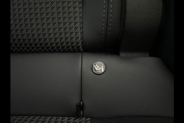 Peugeot 208 1.2 PureTech GT-Line 100PK AUTOMAAT AIRCO CLIMA NAVI CRUISE APPLE CARPLAY LED VELGEN 1STE EIG NIEUWSTAAT