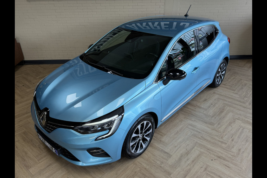 Renault Clio 1.0 TCe Intens | Groot Navi | 360 | Stuur & stoelverwarming | 16" | Carplay | 100% onderhouden!