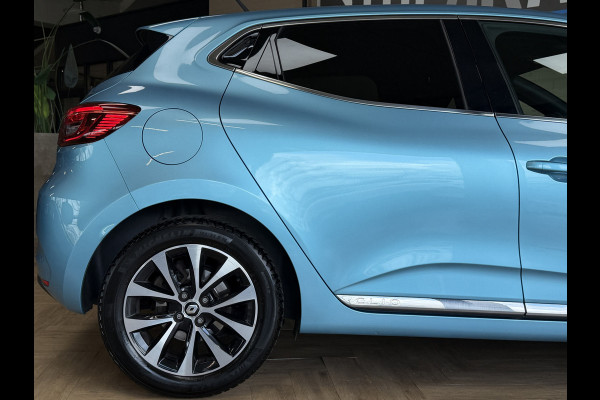 Renault Clio 1.0 TCe Intens | Groot Navi | 360 | Stuur & stoelverwarming | 16" | Carplay | 100% onderhouden!