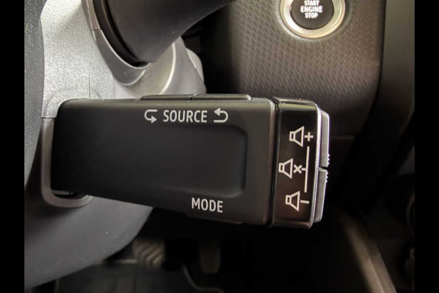 Renault Clio 1.0 TCe Intens | Groot Navi | 360 | Stuur & stoelverwarming | 16" | Carplay | 100% onderhouden!