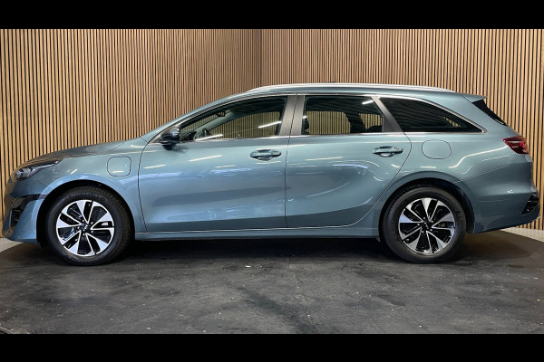 Kia Ceed Sportswagon 1.6 GDI PHEV|PANORAMADAK|AFNEEMBARE TREKHAAK|ACC|ANDROID,CARPLAY|STUUR+STOELVERW|CAMERA|1e EIG|INCL. BTW|