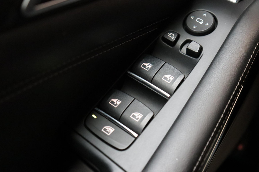 BMW X5 xDrive45e High Executive M Sport Pakket Automaat / Live Cockpit Professional / Panoramadak / Trekhaak / Active Steering / Luchtvering / Exklusiv Leder Nappa / Stoelmassage / Head-Up Display / 21 Inch / Harman Kardon / Driving Assistant / Adaptieve LED-koplamp / Comfortstoelen / Active Protection