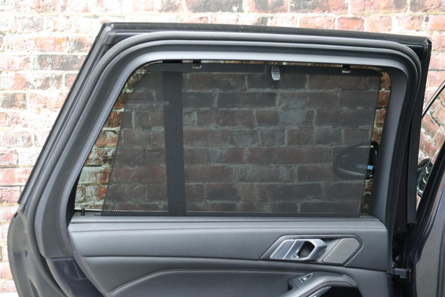 BMW X5 xDrive45e High Executive M Sport Pakket Automaat / Live Cockpit Professional / Panoramadak / Trekhaak / Active Steering / Luchtvering / Exklusiv Leder Nappa / Stoelmassage / Head-Up Display / 21 Inch / Harman Kardon / Driving Assistant / Adaptieve LED-koplamp / Comfortstoelen / Active Protection