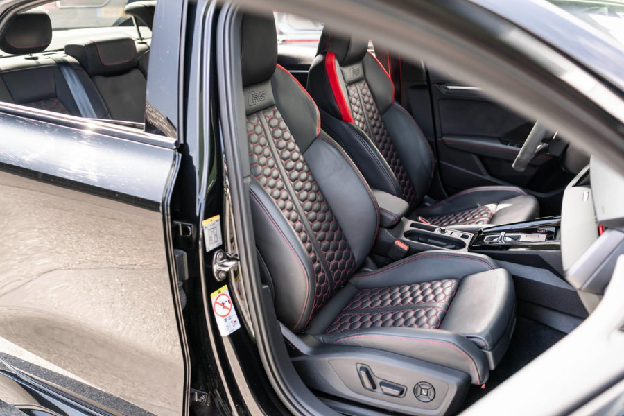 Audi A3 Limousine 2.5 TFSI RS 3 quattro PANO LED VOL