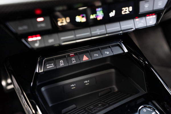 Audi A3 Limousine 2.5 TFSI RS 3 quattro PANO LED VOL