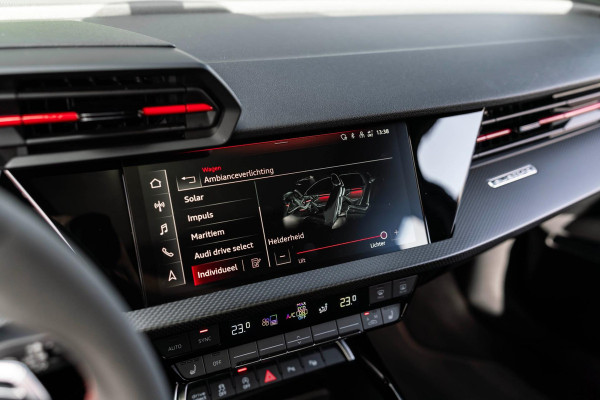 Audi A3 Limousine 2.5 TFSI RS 3 quattro PANO LED VOL