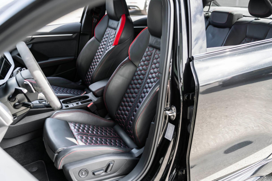 Audi A3 Limousine 2.5 TFSI RS 3 quattro PANO LED VOL